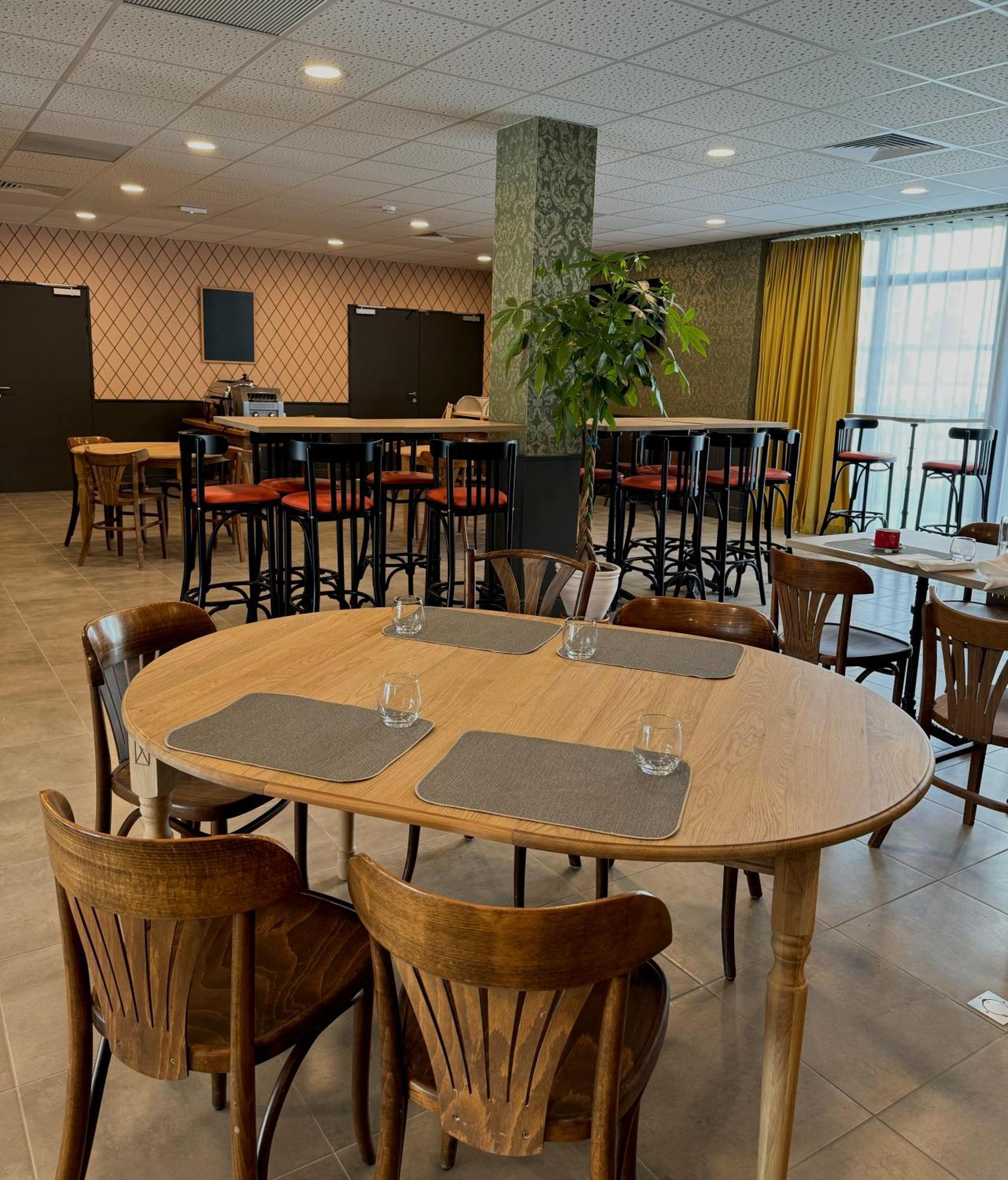 Beelodge Hotel Blois Centre Exterior photo